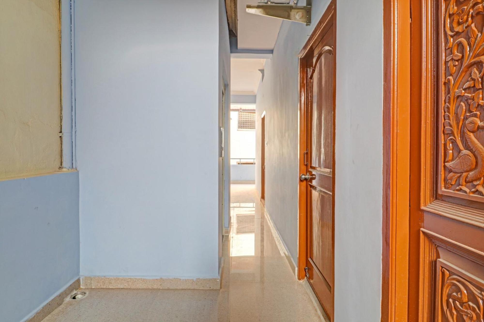 Super Hotel O Rbs Square Langer Houz Haidar Sahibguda Luaran gambar